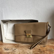 Studio Milano Herren Clutch, Leder Taupe, Luxuriöse Tasche, Handgelenkschlaufe Clutch Tasche price