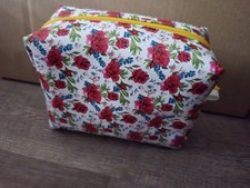 Handgefertigte Kosmetiktasche, mit Reißverschluss befestigt, verschiedene Farben Makeup Tasche price