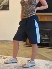 Vintage Nike Baggy Shorts - Navy mit weißen Streifen Jungen-Hosen price