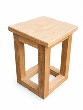 Handgefertigter Beistelltisch aus massiver Eiche Pflanzenständer Beistellhocker Side Table price