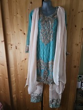 Damen besticktes Shirt Kurta Oberteil Hose Schal Set Größe Small pakistanische Kleidung Modest Wear Set price