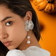 Romantic Flower Petal Long Tassel Earrings Trendy Imitation Pearl Jewelry Gift Pearl Earrings price
