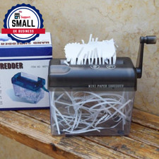Tragbarer Hand Aktenvernichter Mini Manuelles Dokumente Schneidewerkzeug für Heimbüro Paper Shredder price