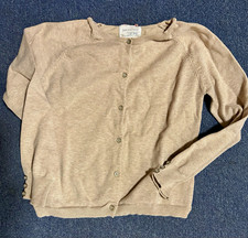 ZARA KNITWEAR Mädchen Strickjacke Cardigan Beige Gr. 128 Rundhals Knöpfe Mädchen-Pullover & Strickjacke & Knitwear price