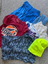 Paket Jungen Kleidung Shorts Pyjamas T-Shirts Badeshorts Alter 7-8 Jahre - sehr guter Zustand oder neu ohne Etikett Jungen-Clothing Set price