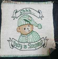 Almohada colgante de pared de tela tejida tapiz inacabado Shh Baby is Sleeping Bear Seguro Descanso Almohada para bebé price