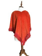 Poncho de Colección The Villager Rojo Velour Flecos Capa ILGWU Hecho en Unión OS Poncho price