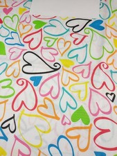 Joann Telas Fondo Blanco Coloridos Corazones delineados 1 Yarda x 44" NUEVO Fabrics price