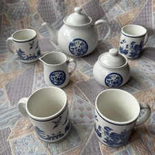 Juego de té chino blanco azul vientos aldeanos tetera jarra de leche azucarero tazas en caja nuevo Tea/ Teapot Sets price