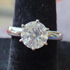 Anillo de compromiso solitario redondo de plata de ley 925 con punta de diamante blanco 5 2 mm Diamond Solitaire Anillo price