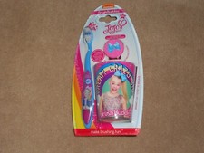 NUEVO, Juego de 3 Cepillos de Dientes Jojo Siwa, Tapa y Taza de Enjuague para Niños Pasta de Dientes para bebé price