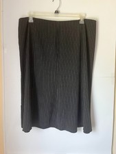 Falda Línea A Negra con Finas Líneas Blancas Talla Grande 18W Cremallera Excelente Estado. Falda price