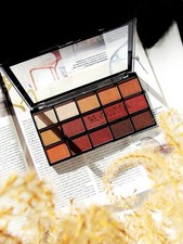 Paleta de sombras de ojos Revolution Reloaded Iconic Fever Eyeshadow price