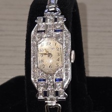 reloj art deco vintage mujer. Pequeños diamantes y pequeñas barras de zafiro. Wristwatches price
