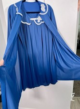 x2 Conjunto de Vestido y Bata Corto Azul Marino Shadowline De Colección Para Mujer M Nylon Encaje Cuello Bolsillo Usado en Excelente Condición Nightgown y Robe de mujer price