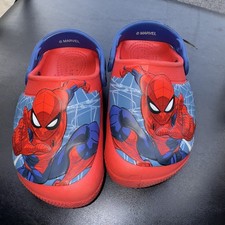 Zapatos de cocodrilo para niños Spiderman niños y niñas Zapatos de playa Zapatillas Sandalias Antideslizantes Slippers y Sandals de niña price