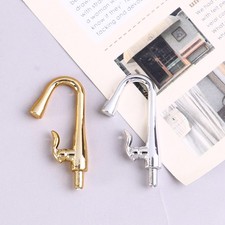 Juego de 2 piezas de juguetes de simulación de grifo de cocina de baño miniatura para casa de muñecas Musluklar price