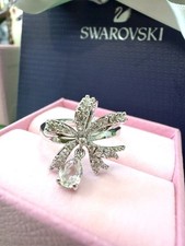 Anillo Swarovski Hyperbola Pequeño Arco Cristal Blanco Chapado en Rodio Talla 55 N NUEVO Swarovski Anillo price