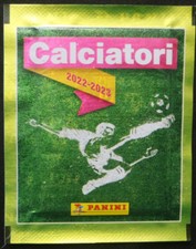 Panini, Calciatori 2022-2023: bustina di figurine, codice a barre bordo verde A Bordo price