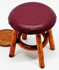 Casa de Muñecas Madera BAR Taburete Manchado con Un Burdeos Asiento S 1:12 Peso Bar Taburete price