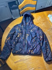 Chaqueta acolchada Nike ACG Rope De Dope PrimaLoft con capucha negra púrpura naranja juvenil M Jacket de niño price