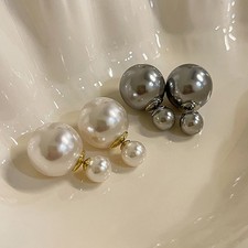 Moda Aretes de bola de perlas de doble cara para mujer elegantes joyas para banquetes Pearl Pendientes price
