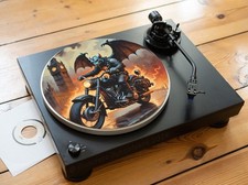 Alfombrilla giratoria gárgola de metal pesado para motocicleta, alfombrilla de fieltro vinilo Turntable y Accesorios price