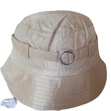 Elegante Sombrero impermeable de Lluvia de primera calidad.Con hebilla lateral. Impermeable de mujer price