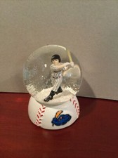 2019 Trenton Thunder PROMO Holiday Snow Globe, Limited Edition of 1,000 Map et Globe price