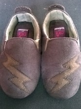 chaussons   garçon  ***ISOTONER***    pointure 29/30 Chaussons garçon price