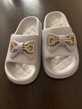 Chausson/ claquette femme pointures 41 tres bon état accessoires femme latitebok Chaussons & sandales femme price