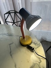 LAMPE DE BUREAU STYLE VINTAGE SA MATHIAS JAUNE ROUGE ET BLEU en Très bon état Bureau bureau lampe price