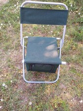 Chaise pliable avec sac de rangement intégré pour camping, pêche  bon état Chaise de camping price