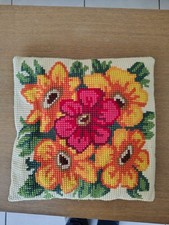 Coussin brode main  décoration canape lit carre de  39cm motif fleur oreiller Canapé lit price