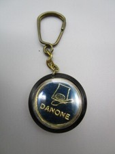Porte-clefs publicitaire ancien "yaourt DANONE" Yaourt price