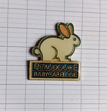 pin's   PEAU DOUCE (lapin )  PARFUM SOIN POUR BÉBÉ couche Bébé couche price