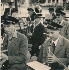 Snapshot argentique fanfare vintage instruments à vent chorale casquette saxo Instruments à vent price