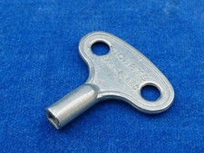 TOP ++ CLE JOUET MECANIQUE Mechanical toy key - JOUETS MONT-BLANC - PRIX UNIT. Key price