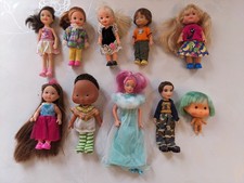 Petites poupées Barbie Chelsea, Kelly, Melody, Tommy, Gwenevere, Bratz... Poupées price