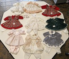 ROBES POUR  POUPÉES DE PORCELAINE DE  30 CM  ENVIRON   AU CHOIX Poupées price