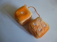 Jouet en peluche  Dé orange pour fixation au rétroviseur voiture custom Peluches price