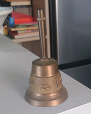 CLOCHE A MAIN VILLEDIEU LES POELES CLOCHETTE EN BRONZE Poêles price