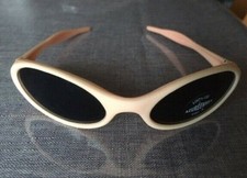 Paire de Lunettes de soleil enfant Rose, AZUREENNES 100% UV cat.3 NEUVE EMBALLEE Lunettes de soleil enfant price