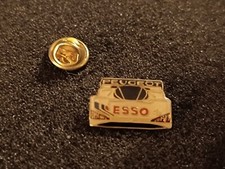 Pin's ESSO Voiture Peugeot Essence Huile Lubrifiant Voiture Shop - Pin Badge L28 Voiture Lubricants price