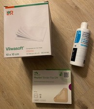 Lot de 3 produits médicaux : Compresses, pansement hydrocellulaire, antiseptique Produits médicaux price