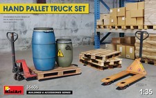 Miniature Kit De Montage Dioramas Miniart HAND PALLET TRUCK SET KIT Auto 1:35 Pallet Trucks price