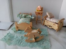 MEUBLES DE MAISON DE POUPEE CHAMBRE A COUCHER CHAISE HAUTE + BEBE Bébé chambre meubles price