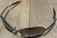 oakley e-wire eyewear lunettes de soleil lunettes vintage accessoires de mode... Eyewear accessoire price