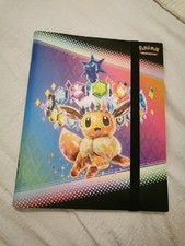 Classeur Pokémon Evoli Evolutions Prismatiques EV8.5 378 places Classeur price