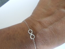 bracelet en or massif blanc 375, symbole de l'infini, zirconiums Bracelet en or price